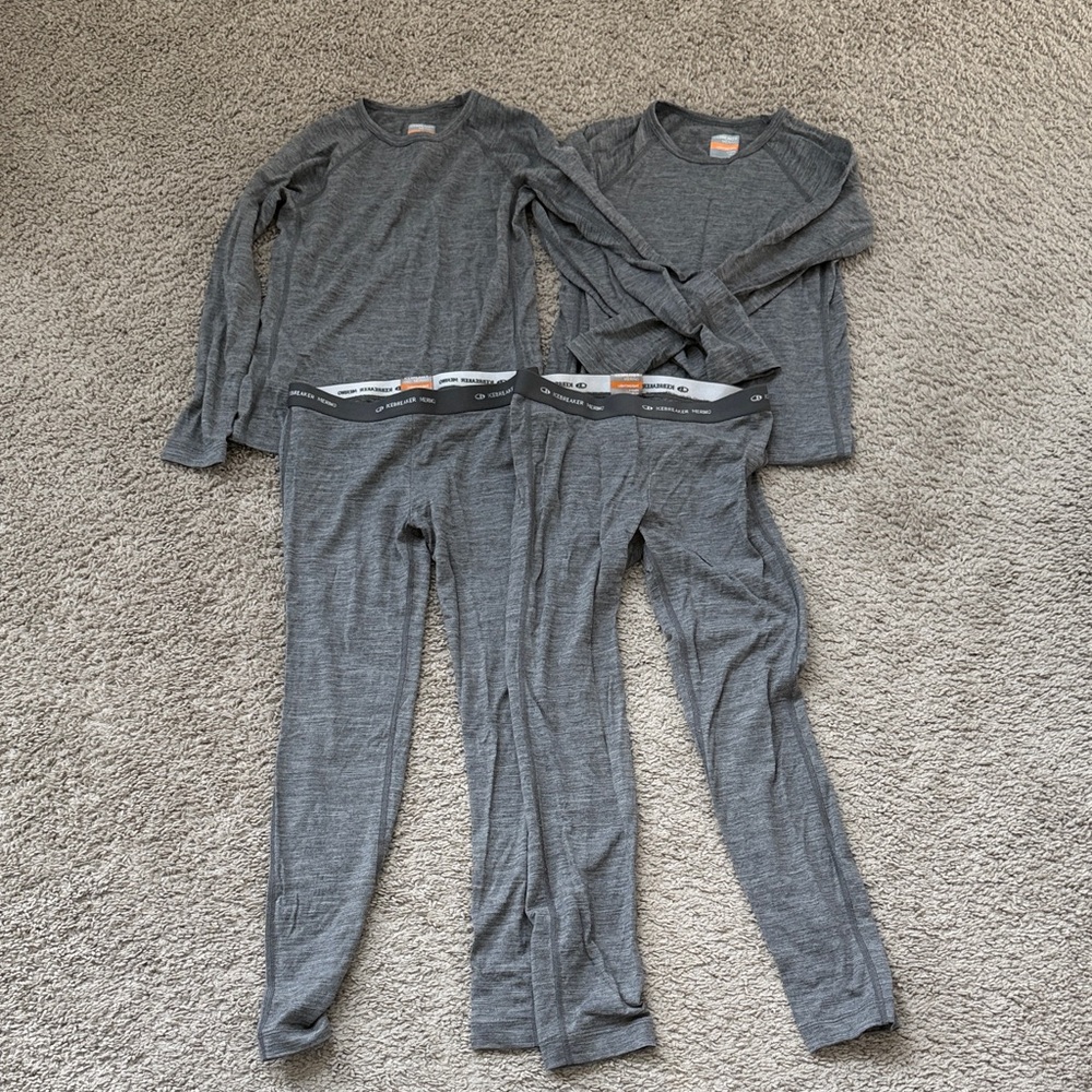 Two Icebreaker Kids Merino Wool Matching Long Underwear Set - size 8, 120 cm